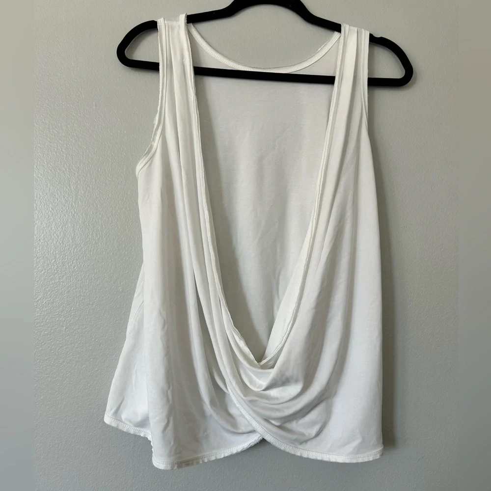 Backless Tank Too - Picture 1 of 2
